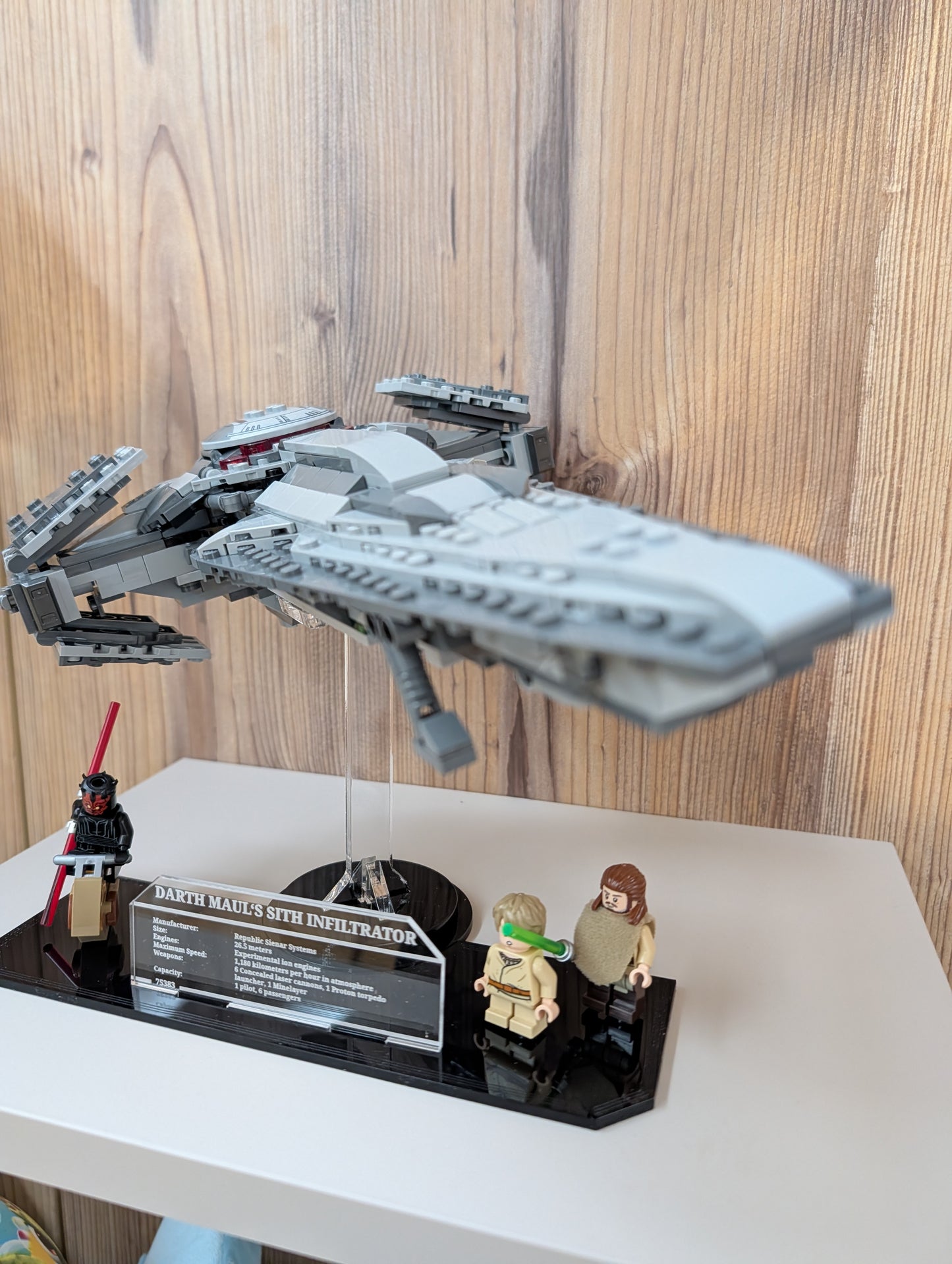 Display Stand für Darth Mauls Sith Infiltrator™ (75383)