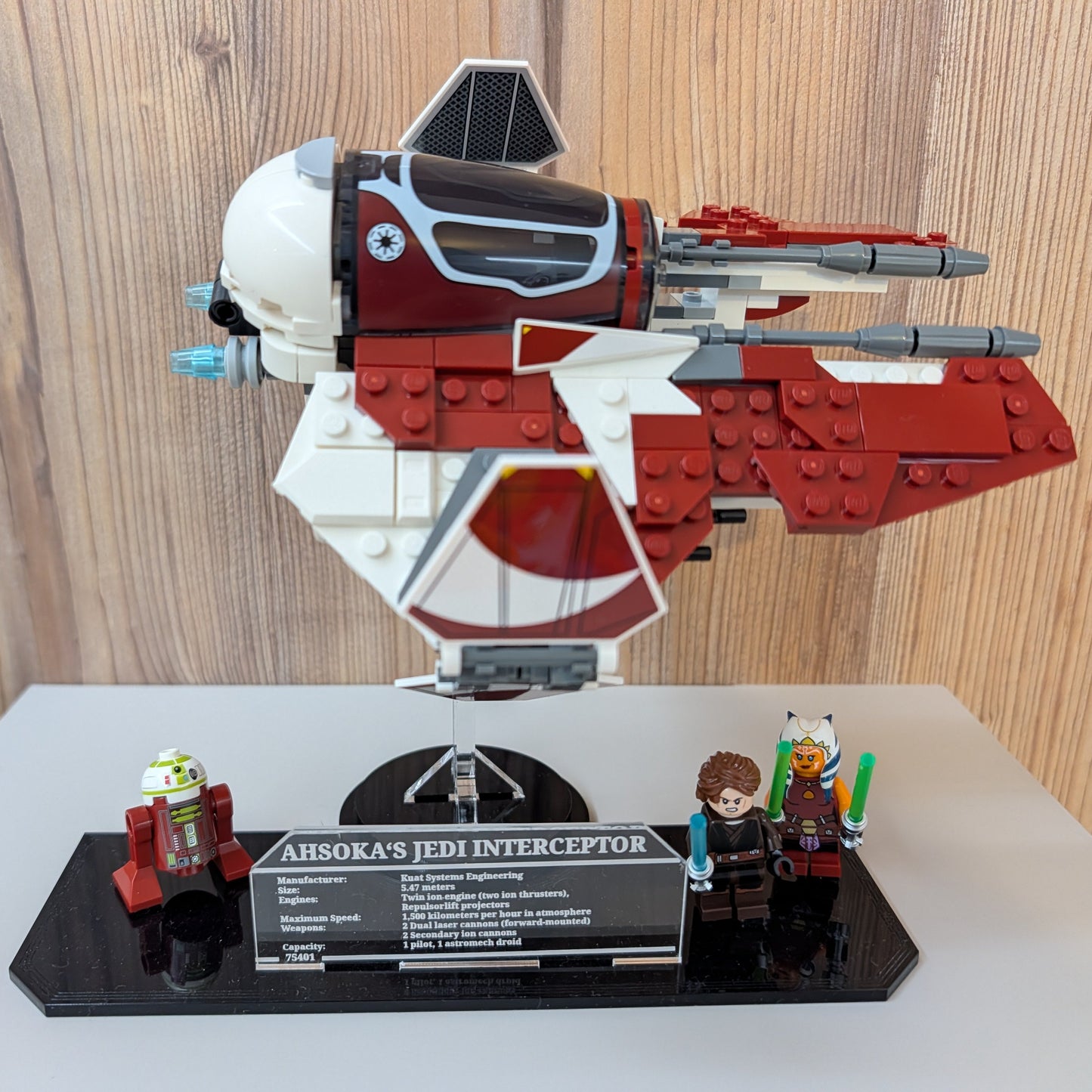 Display Stand für Ahsokas Jedi Interceptor (75401)