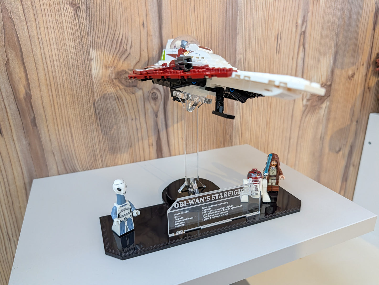Display Stand für Obi-Wan Kenobis Jedi Starfighter™ (75333)