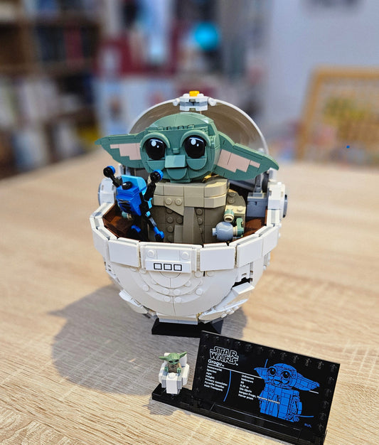 Grogu™ with Hover Pram (75403) display case