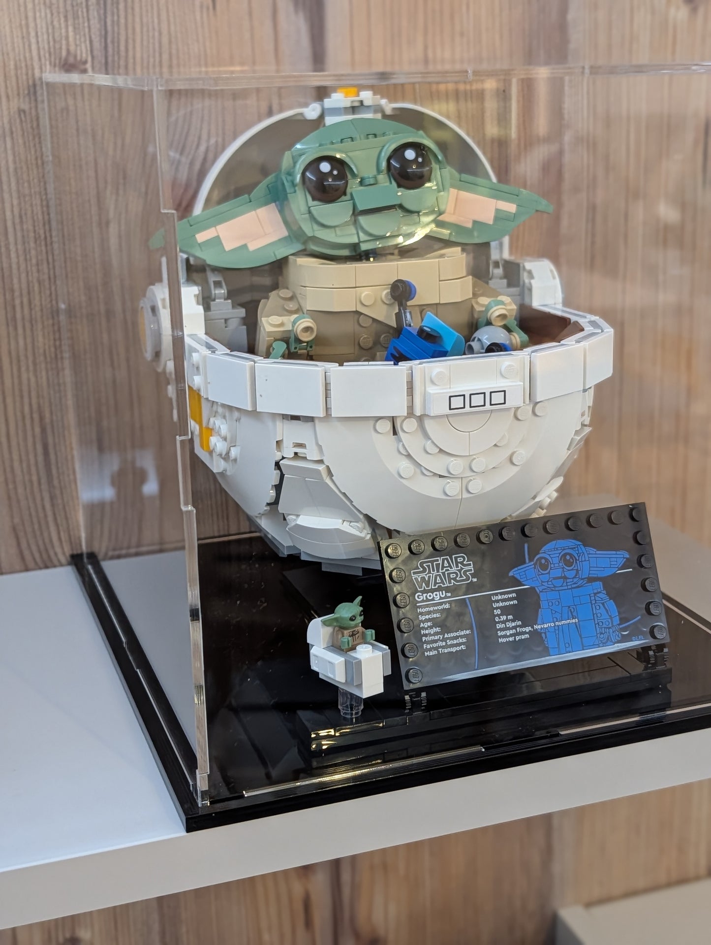 Grogu™ with Hover Pram (75403) display case