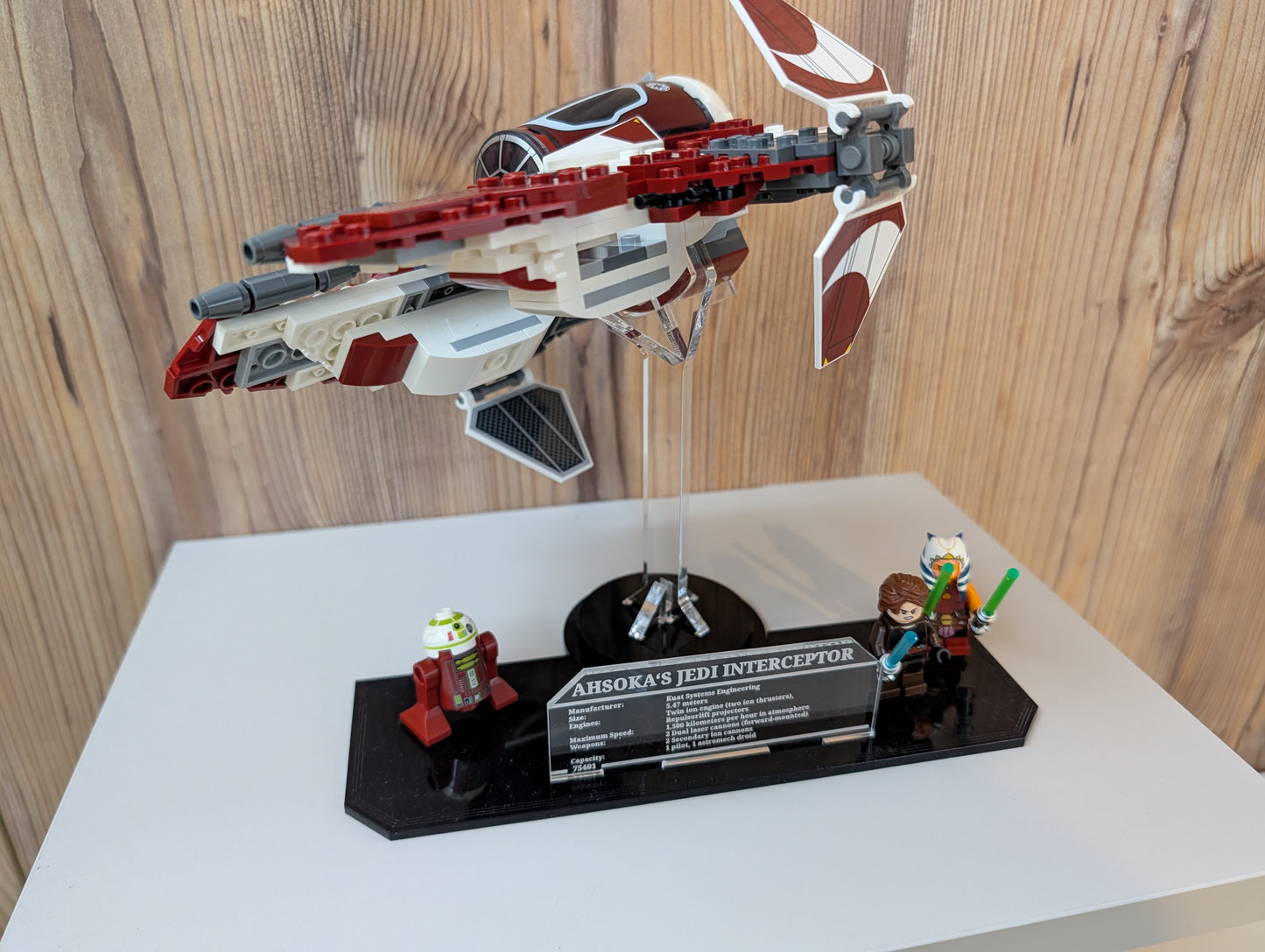 Display Stand für Ahsokas Jedi Interceptor (75401)